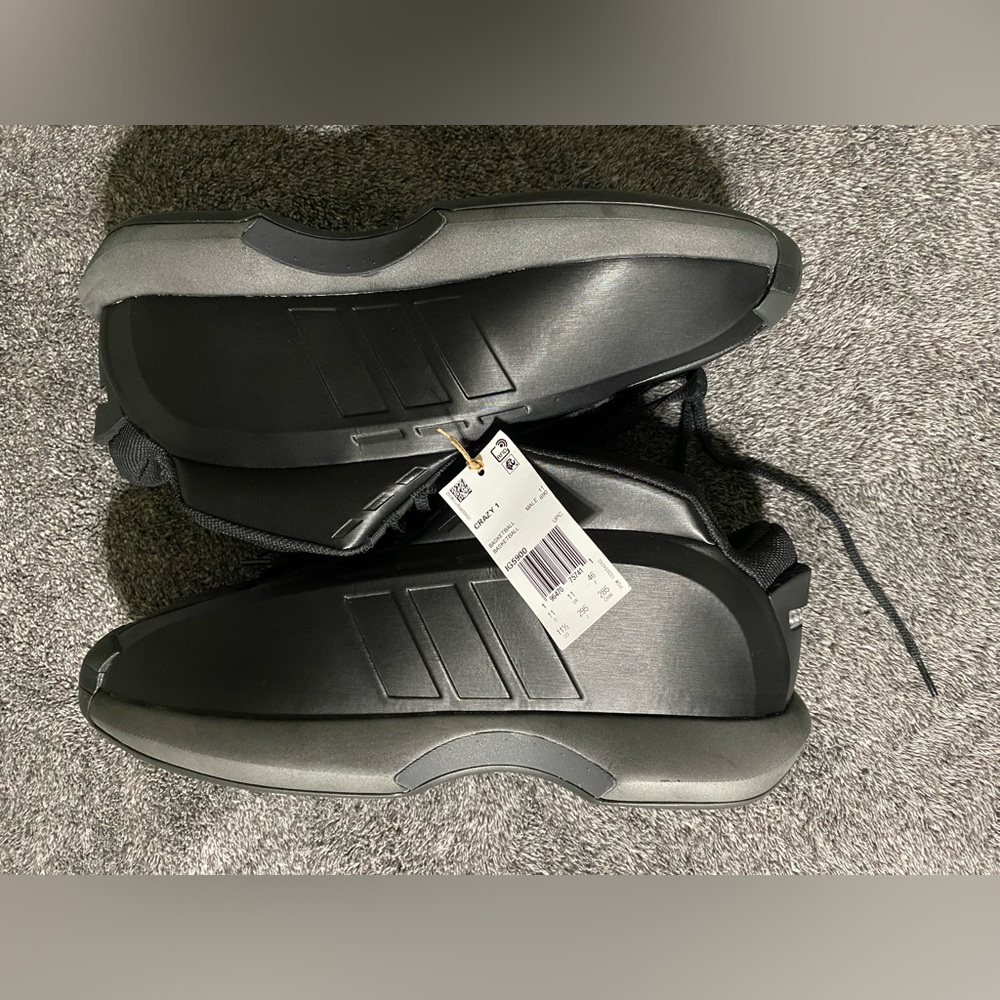 Men’s Black Adidas Crazy 1 Kobe Bryant shoes Size 11.5